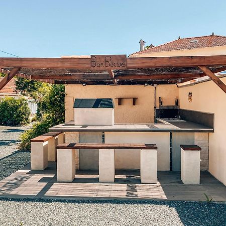 Reve D'Azur, Mazet En Bord De Mer, Parking, Piscine Partagee, Terrasse Bbq & Draps Inclus La Nartelle, 1 Salon, 1 Chambre, 1 Cuisine , 1 Sdb Sainte-Maxime Exterior photo