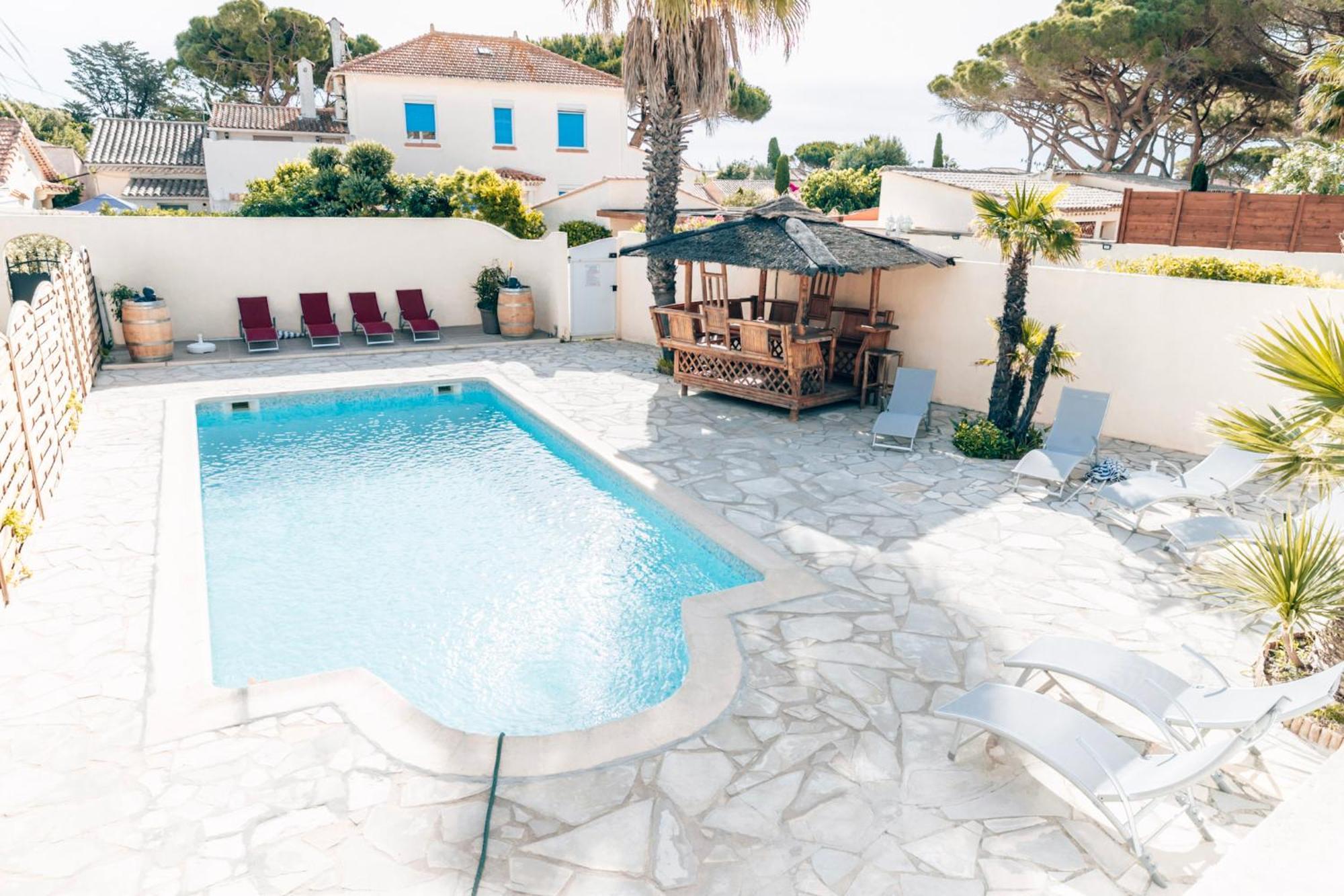 Reve D'Azur, Mazet En Bord De Mer, Parking, Piscine Partagee, Terrasse Bbq & Draps Inclus La Nartelle, 1 Salon, 1 Chambre, 1 Cuisine , 1 Sdb Sainte-Maxime Exterior photo