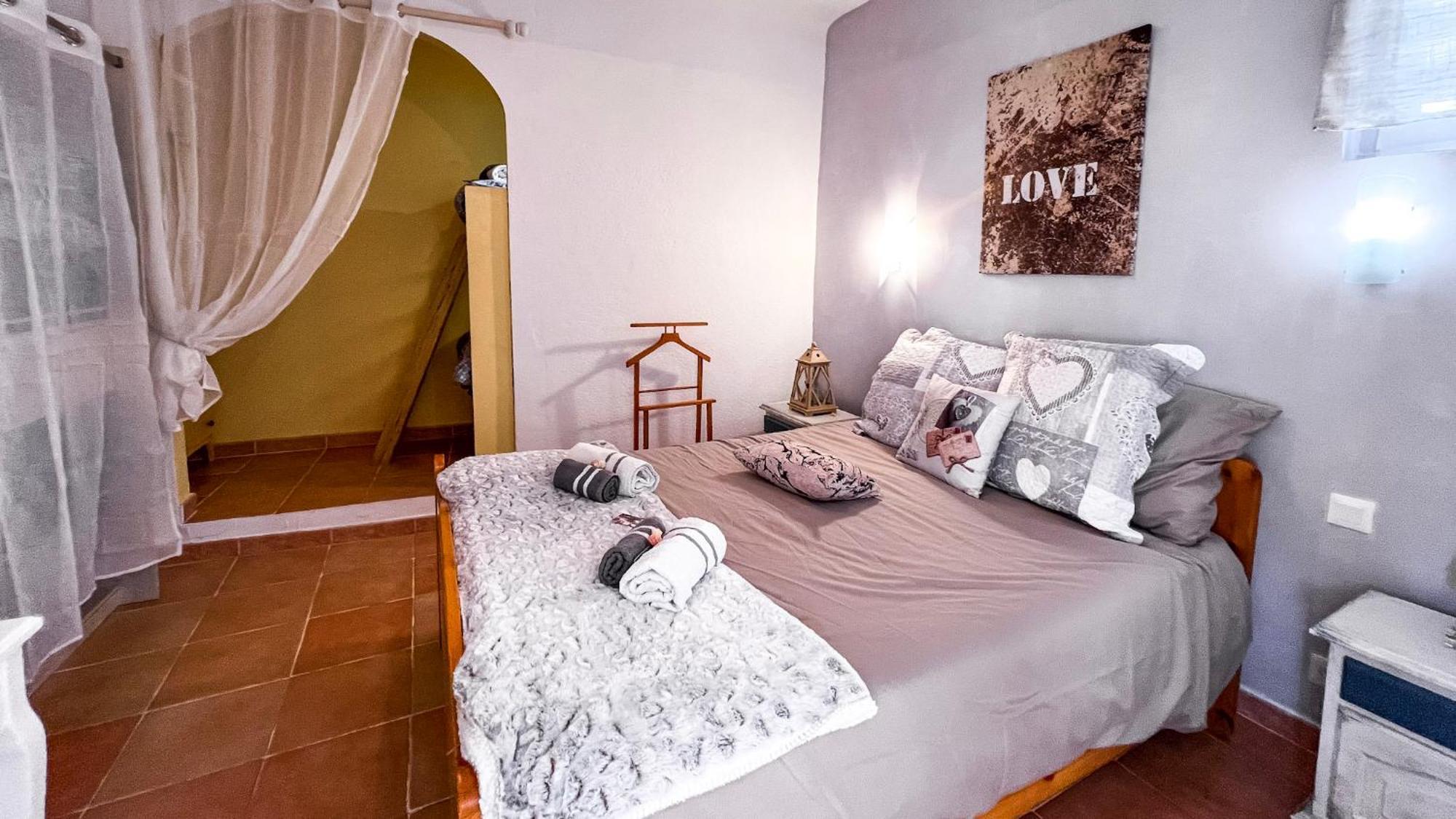 Reve D'Azur, Mazet En Bord De Mer, Parking, Piscine Partagee, Terrasse Bbq & Draps Inclus La Nartelle, 1 Salon, 1 Chambre, 1 Cuisine , 1 Sdb Sainte-Maxime Exterior photo