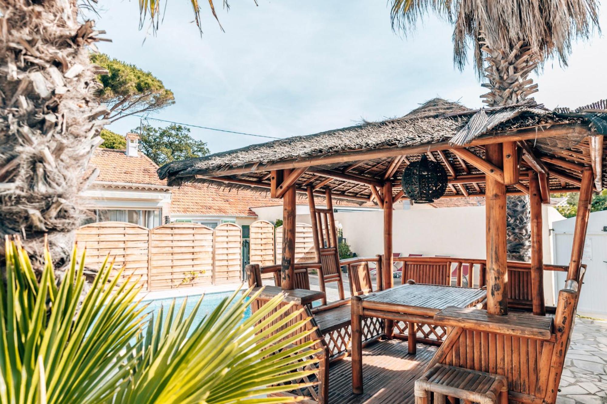 Reve D'Azur, Mazet En Bord De Mer, Parking, Piscine Partagee, Terrasse Bbq & Draps Inclus La Nartelle, 1 Salon, 1 Chambre, 1 Cuisine , 1 Sdb Sainte-Maxime Exterior photo